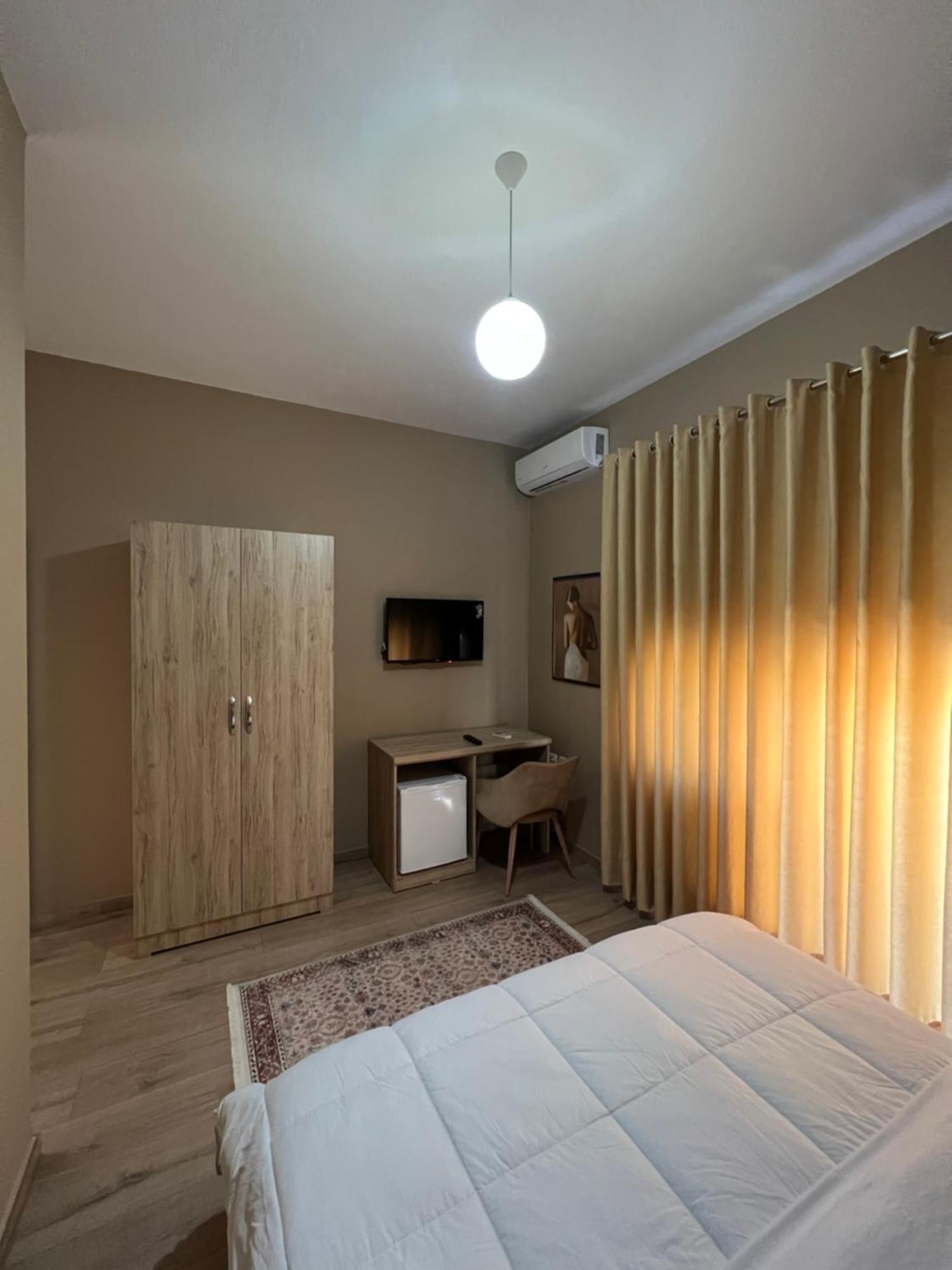 Hotel Vila Arbri Берат Экстерьер фото